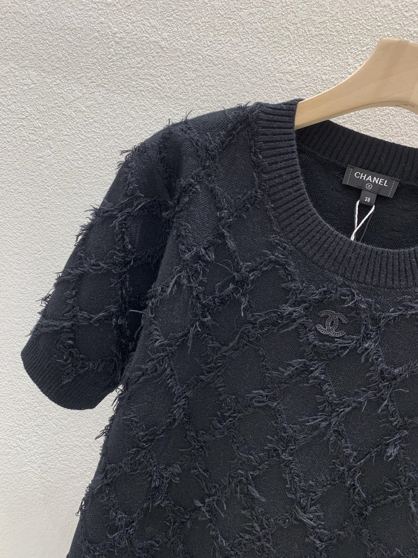 ch**el D1am0nd blend knit top with short-sleeve black