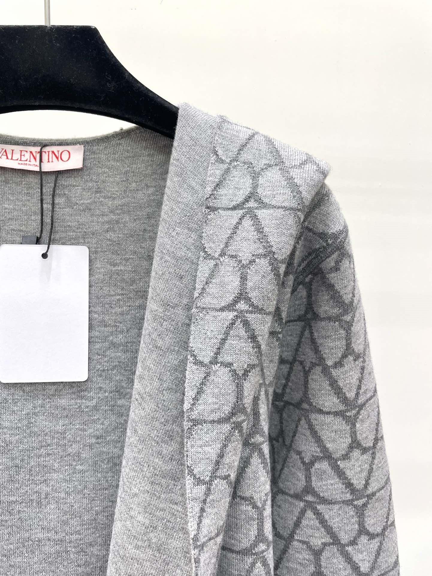 Va1e*ntin0 toile reversible grey wool hooded coat