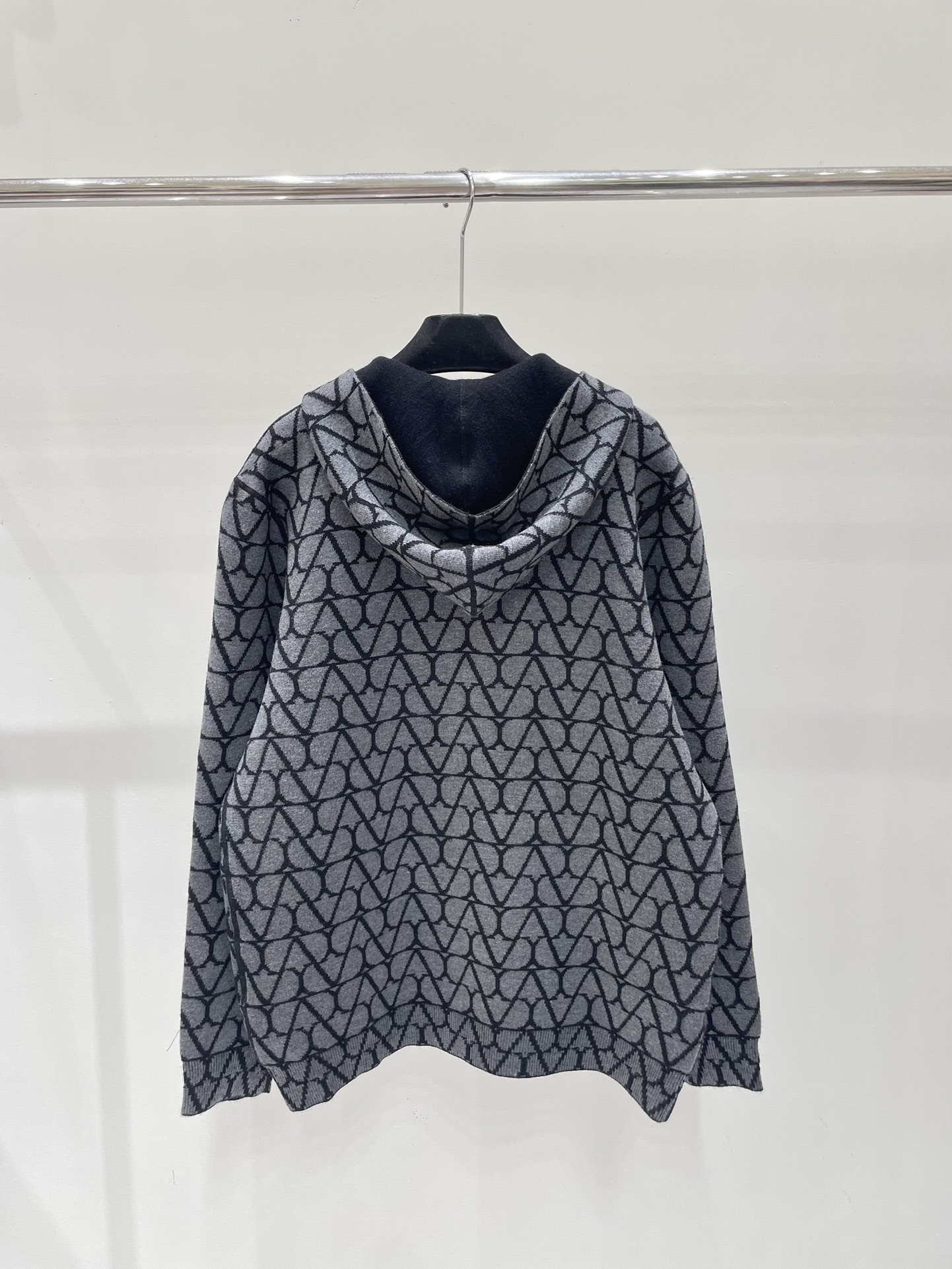 Va1e*ntin0 toile reversible wool jacket with hood