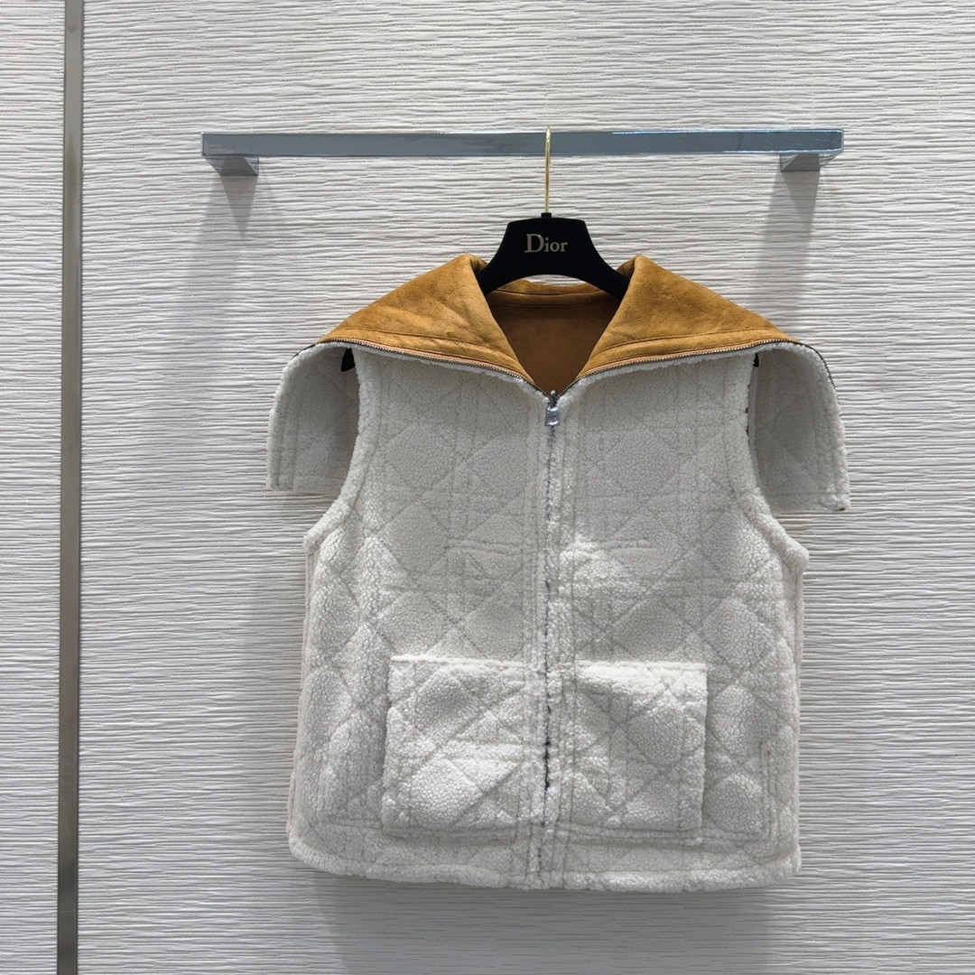 D10r reversible vest