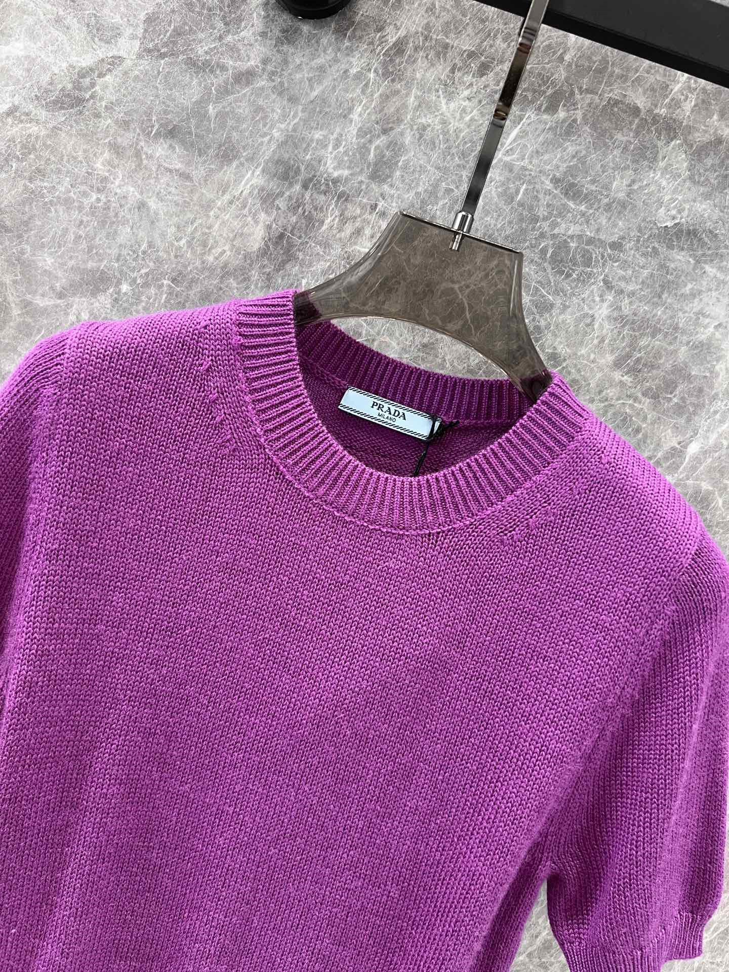 Pra*a purple wool short-sleeve knitwear