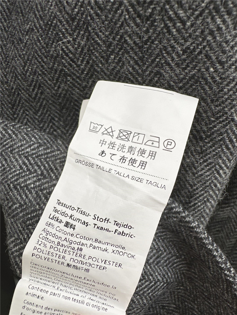 Vanitoo Commuter Suit