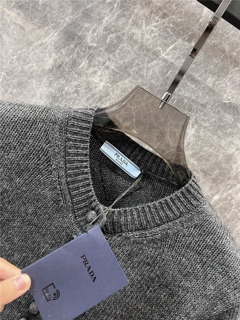 Pra*a slate gray cashmere cardigan