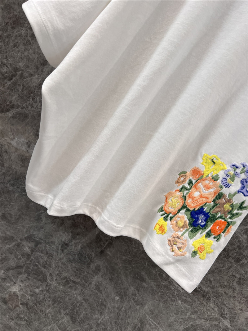 L0ew* short sleeve t-shirt