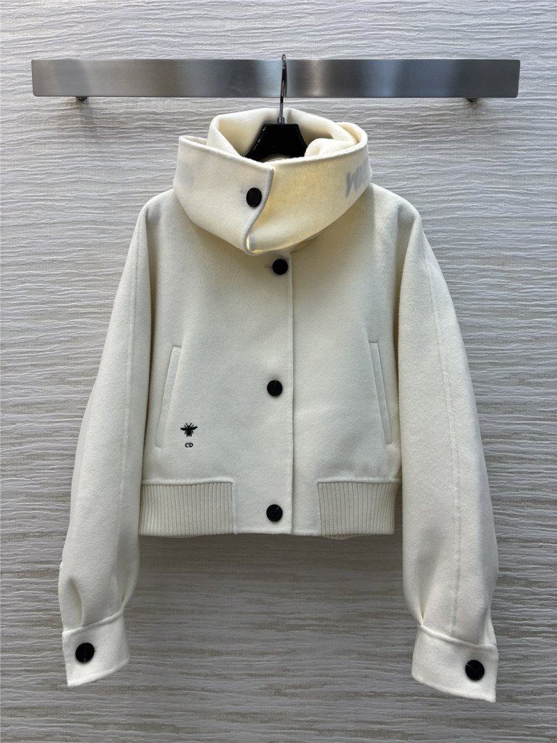 D10r large cape jacket