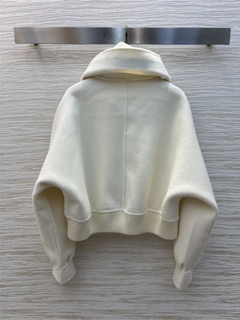 D10r large cape jacket