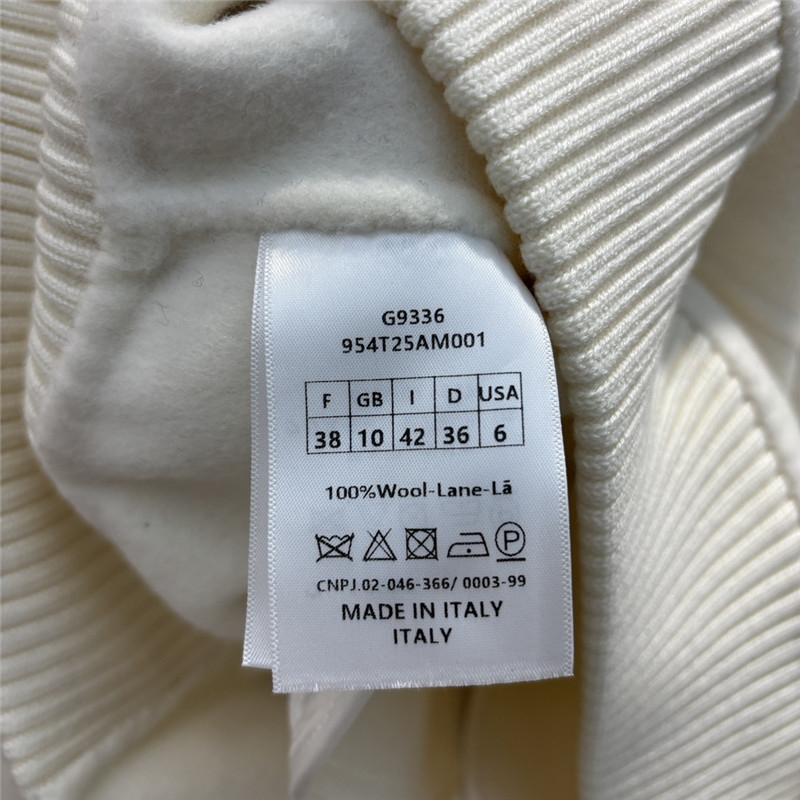 D10r large cape jacket