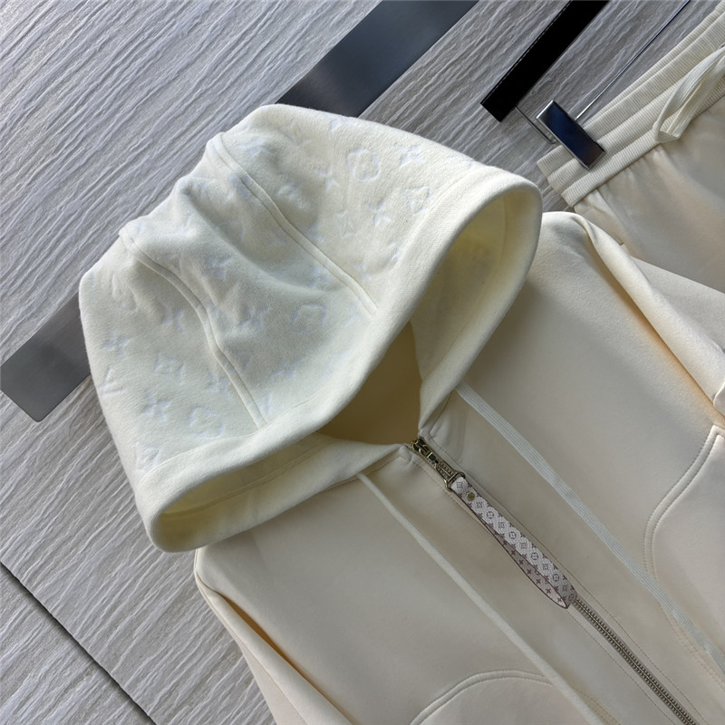 l0vis Vvtt0n lv casual suit