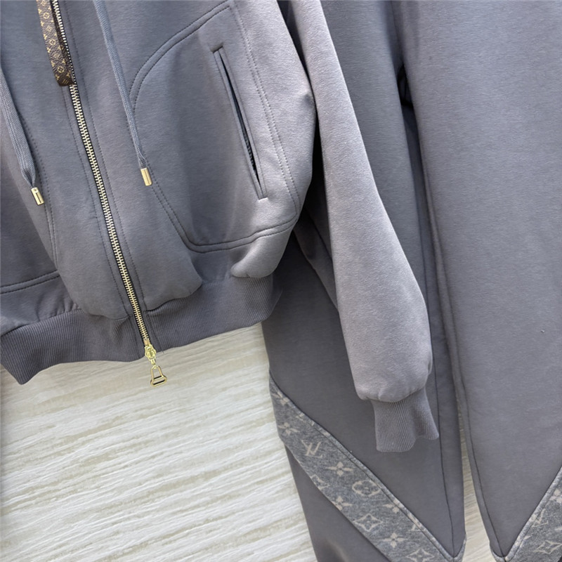 l0vis Vvtt0n lv casual suit