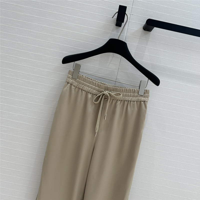 l0vis Vvtt0n lv jacquard acetate suit