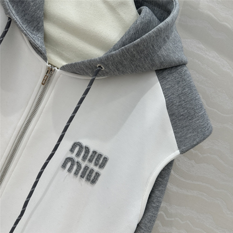 M1um1u sweatshirt suit