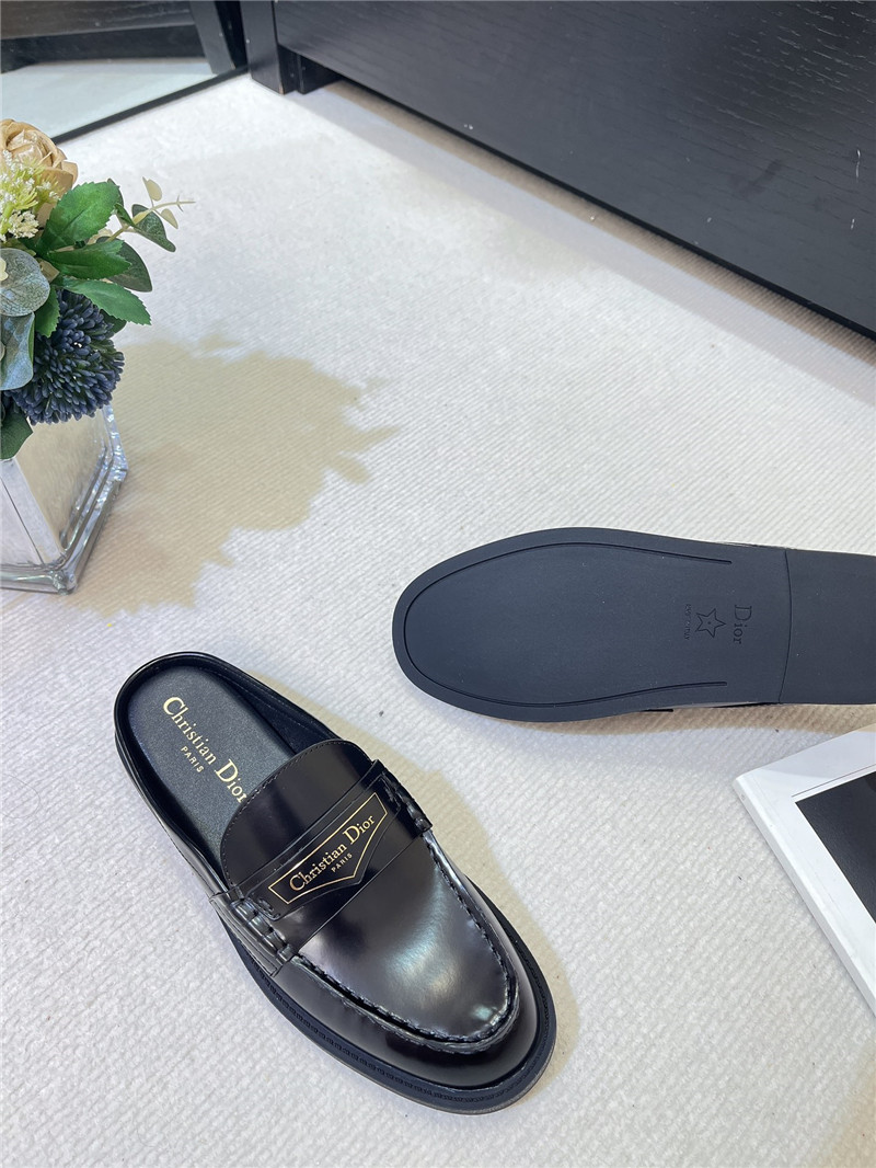 D10r boy mule black patterned calfskin