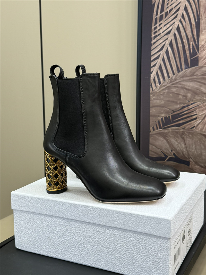 D10r black calfskin icon heeled ankle boot