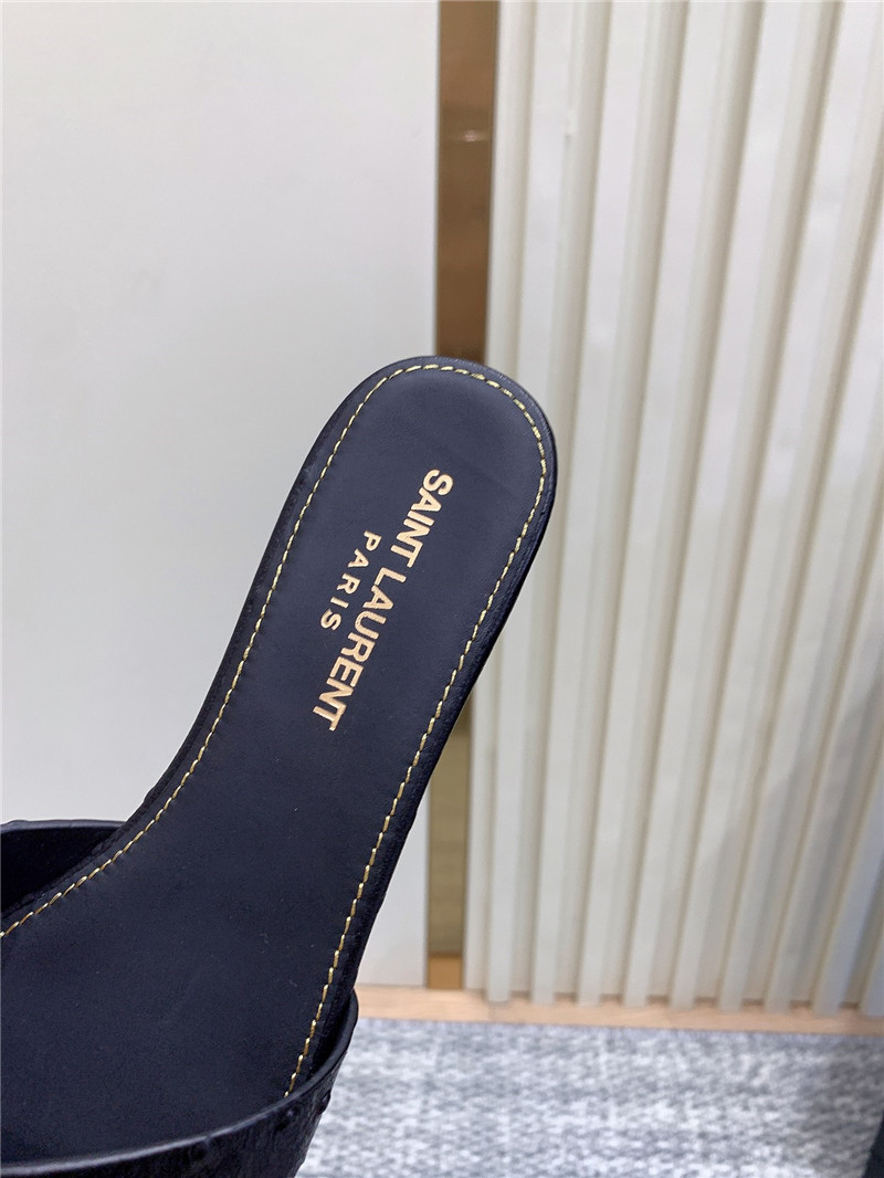 Y51 tribute mules in black ostrich leather