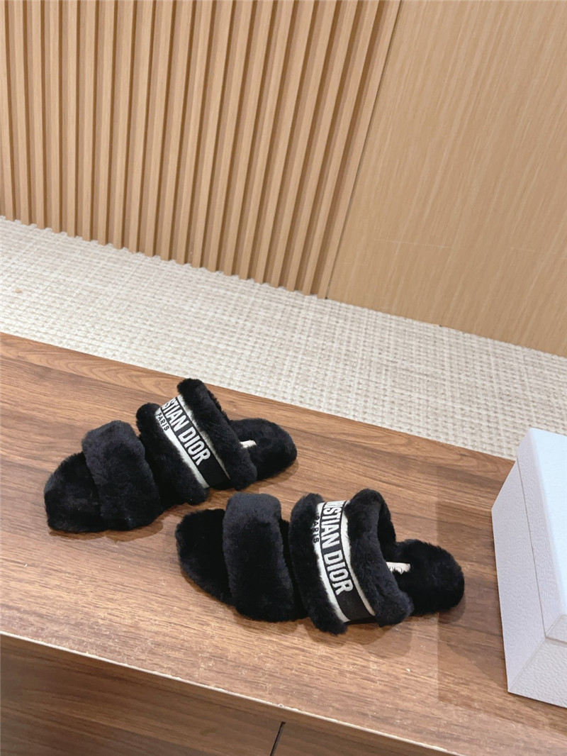 D10r black shearling chez moi flat slides