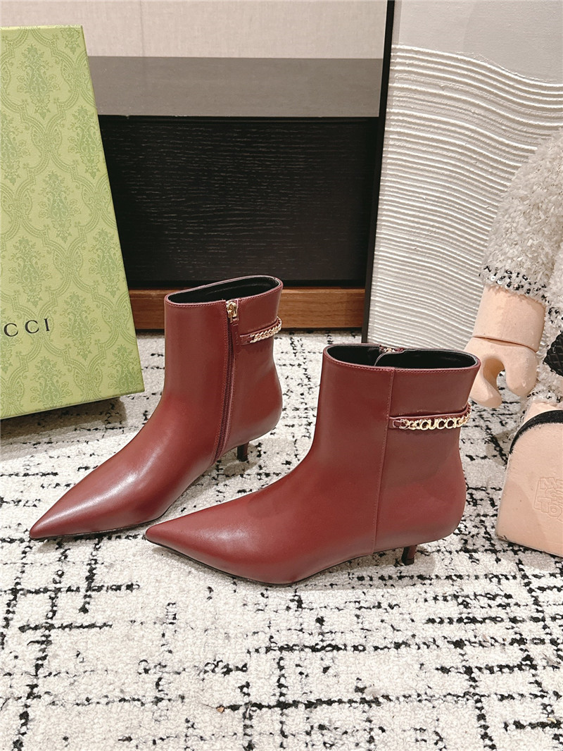 Gvc*1 burgundy pointed toe heeled ankle boots