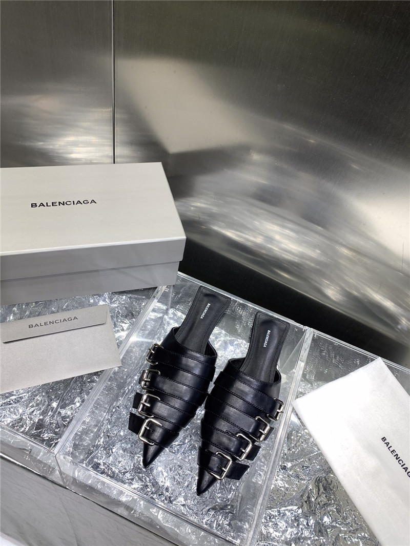 Ba1en*iaga black belt pointed toe mules