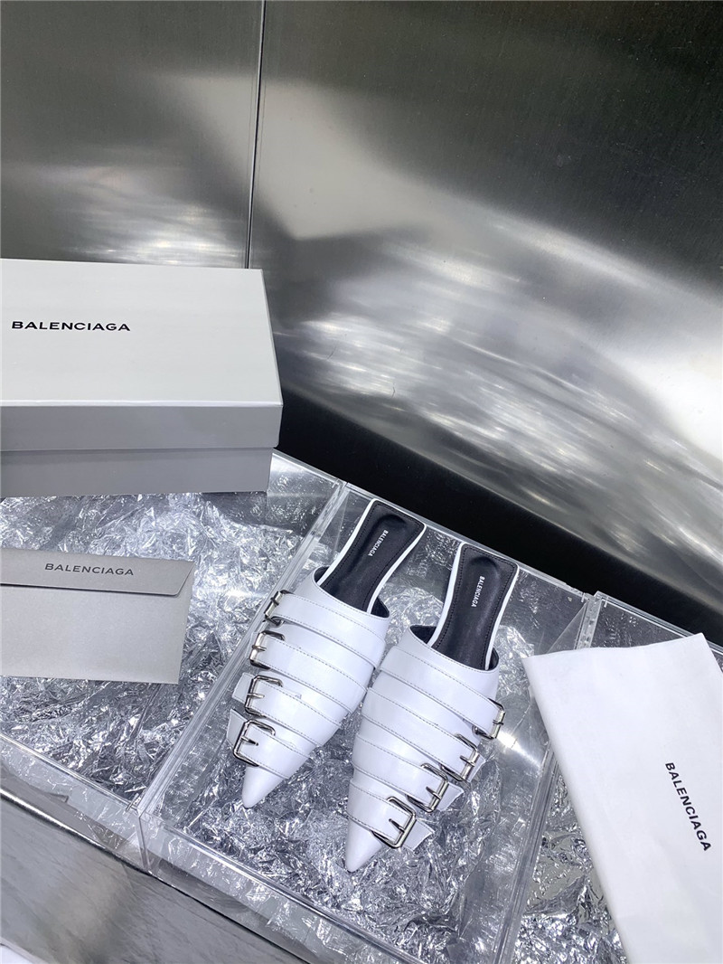 Ba1en*iaga white belt pointed toe mules