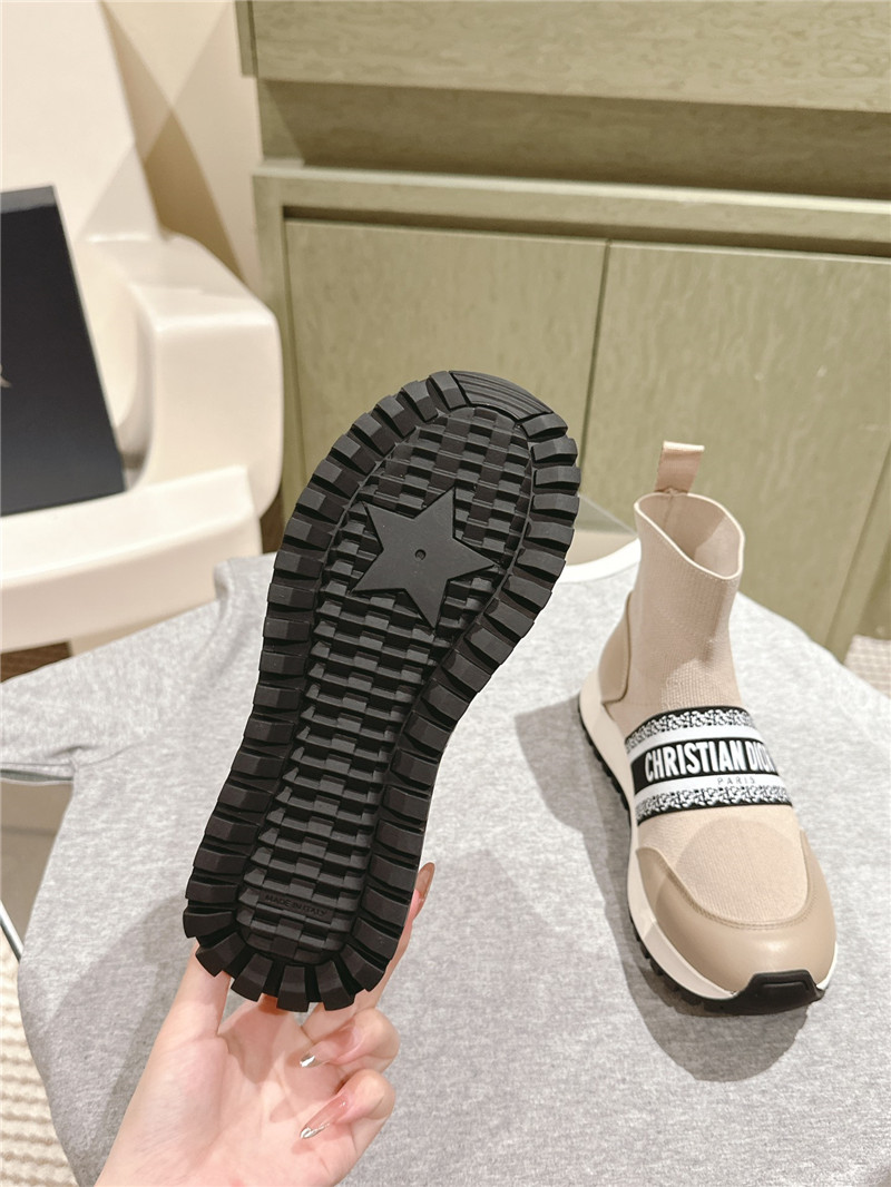 D10r high top sock sneakers in beige