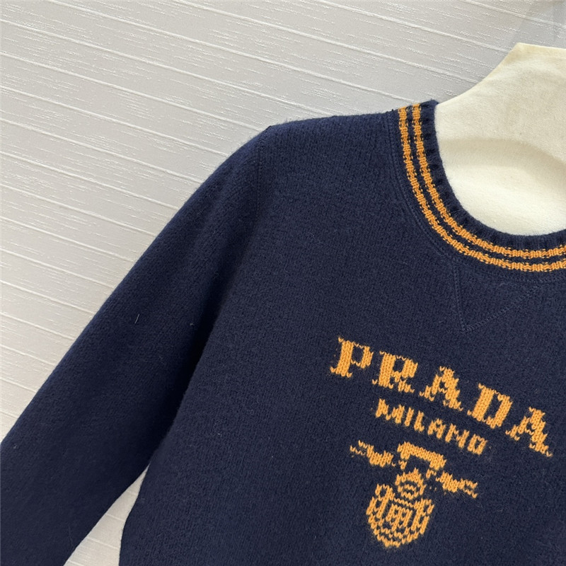 Pra*a wool and cashmere sweater in navy