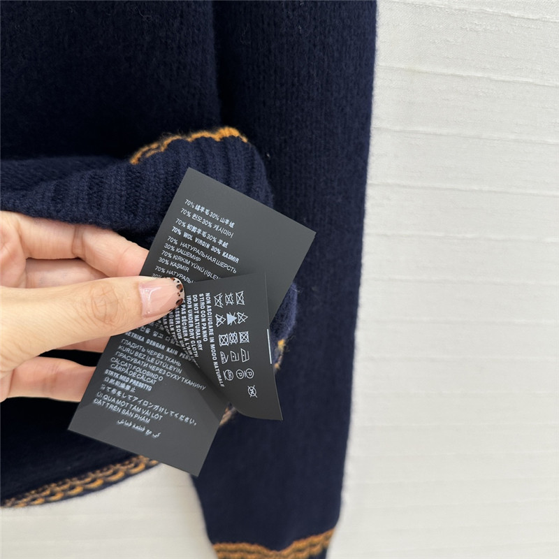 Pra*a wool and cashmere sweater in navy