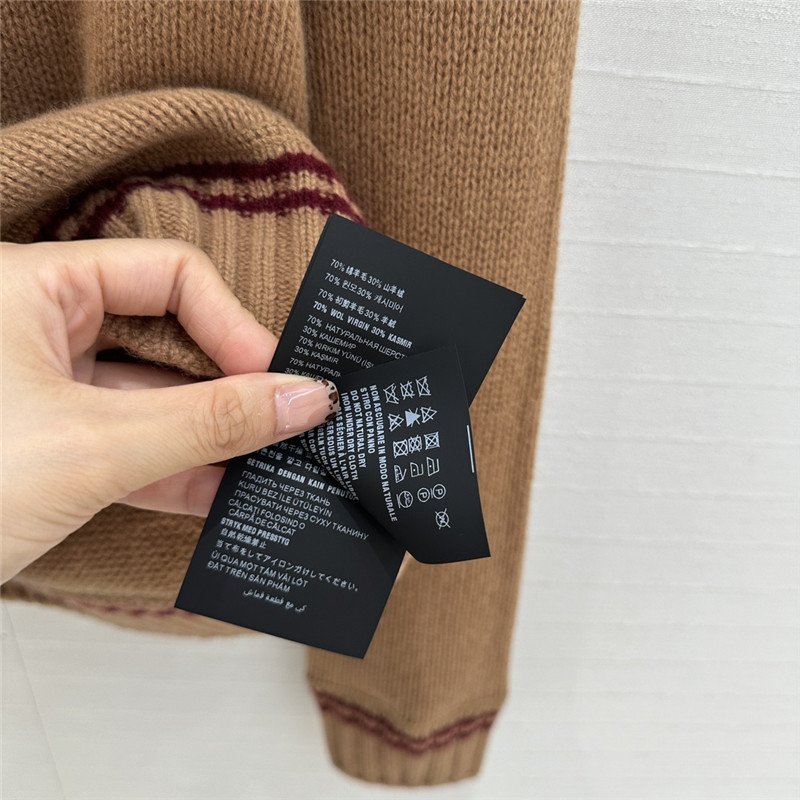 Pra*a wool and cashmere sweater in brown