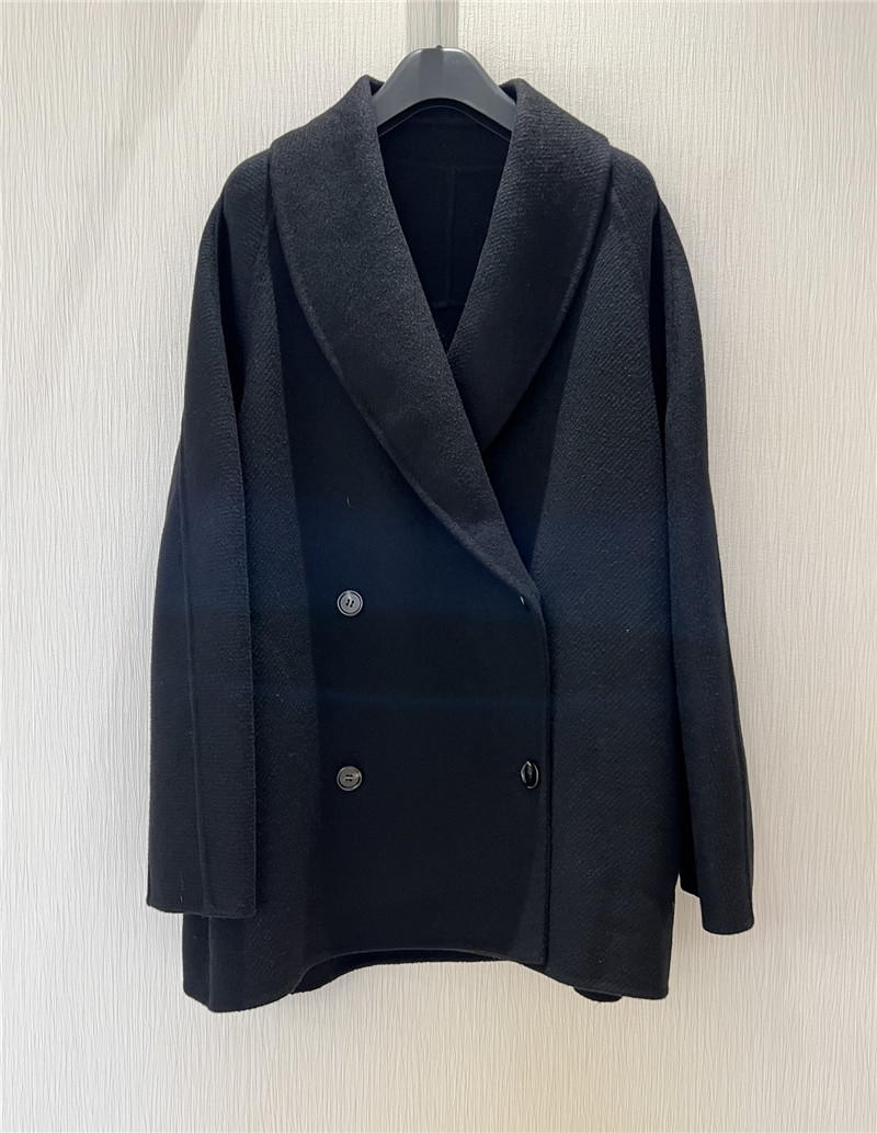 The R0w mid-length coat