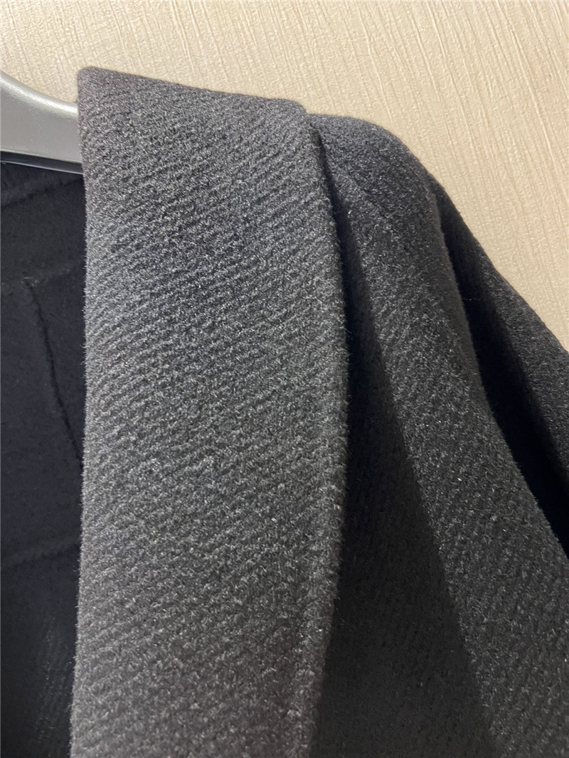 The R0w mid-length coat