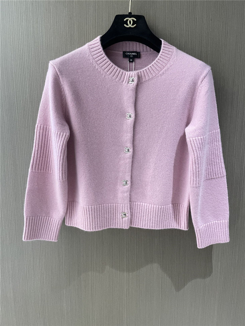 Ch**el pink crop cashmere cardigan