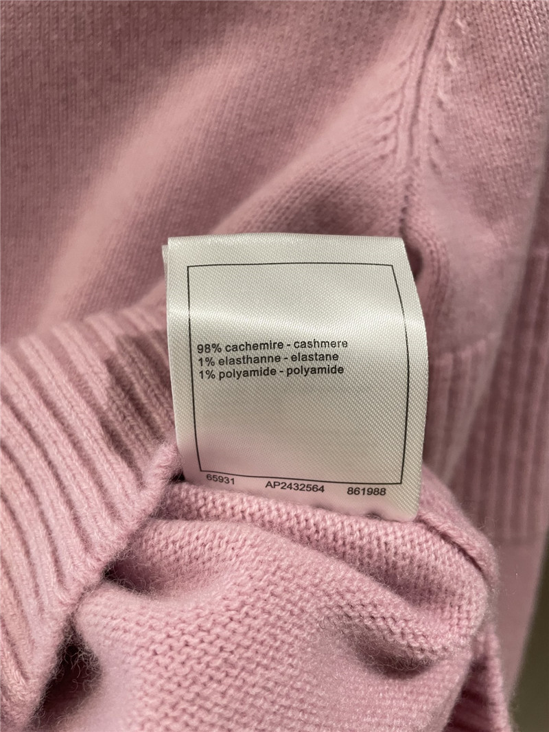 Ch**el pink crop cashmere cardigan
