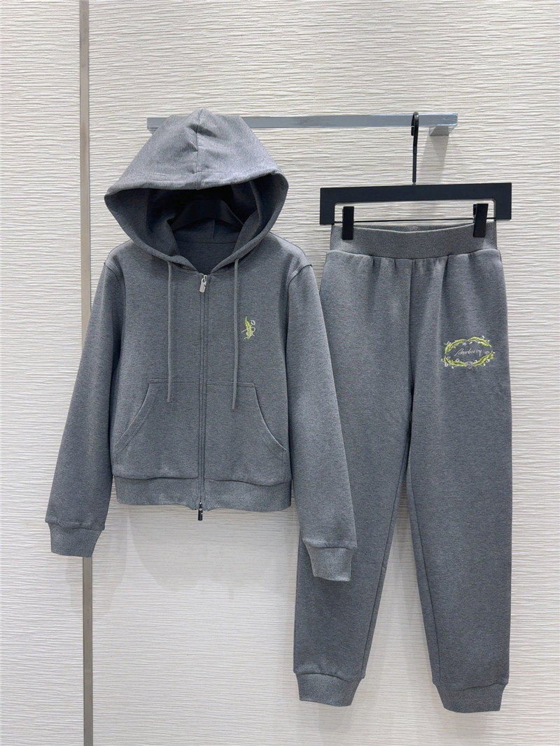 Bv*b*rry sweatshirt suit