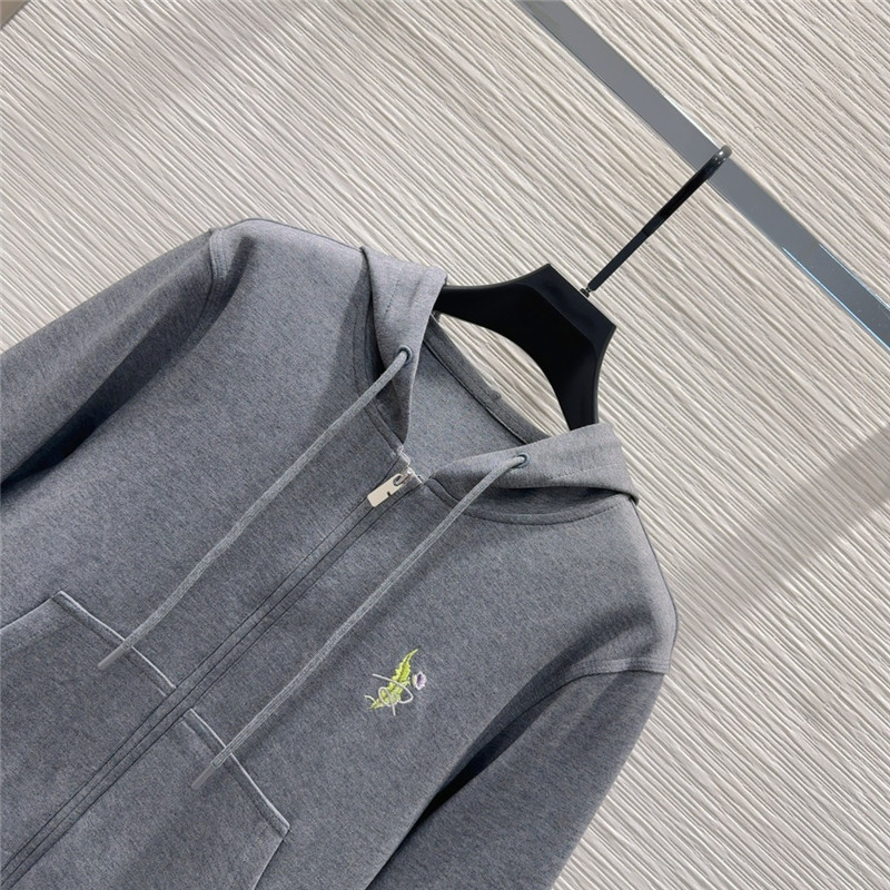 Bv*b*rry sweatshirt suit