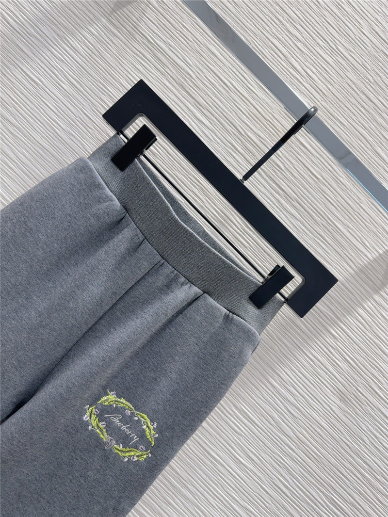 Bv*b*rry sweatshirt suit