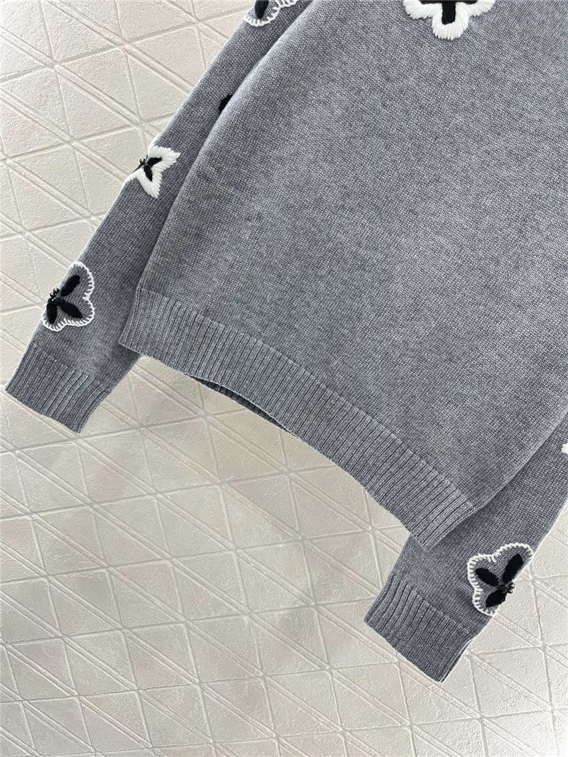 Va1e*ntin0 floral blend knit sweater in grey