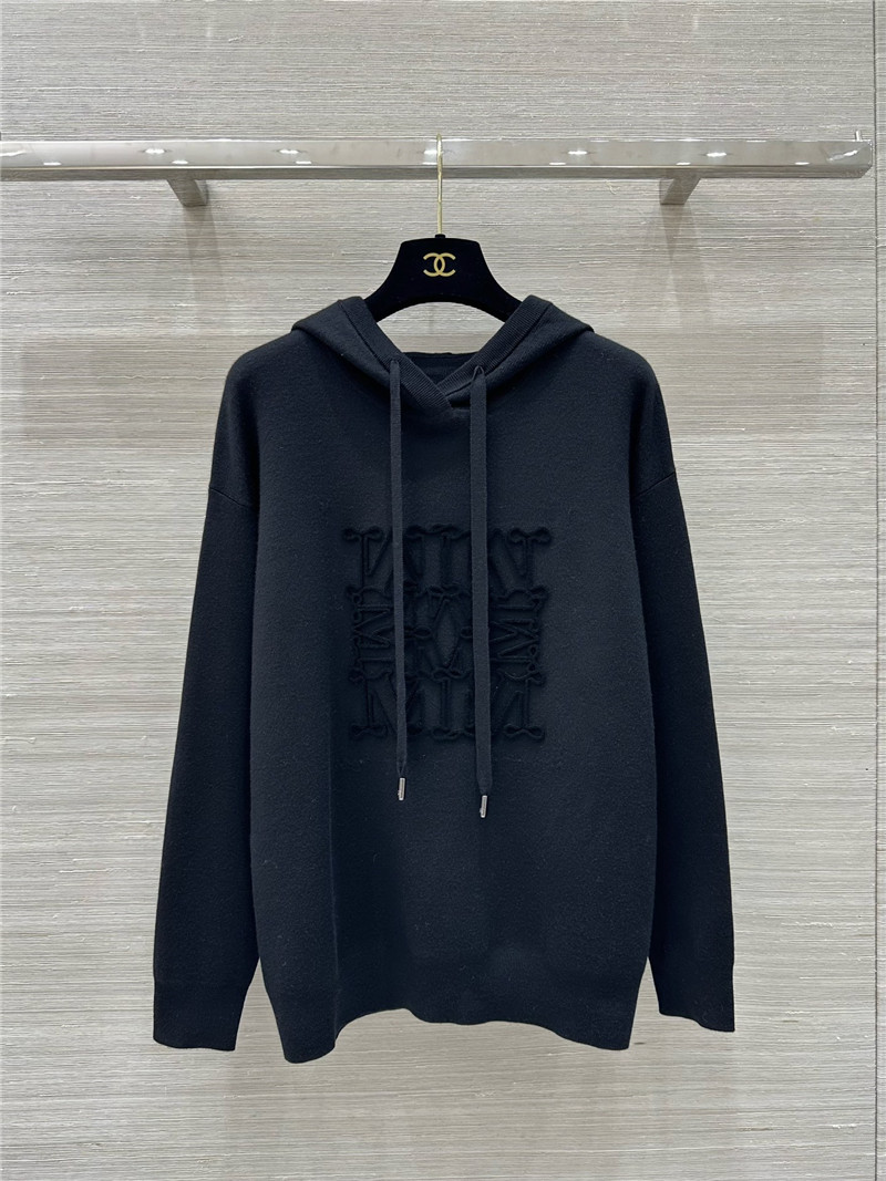 Vanitoo cashmere top + straight pants set