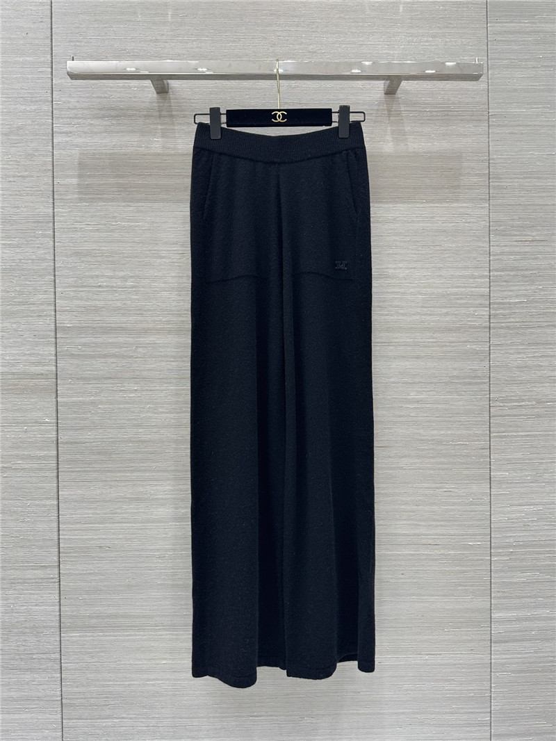 Vanitoo cashmere top + straight pants set