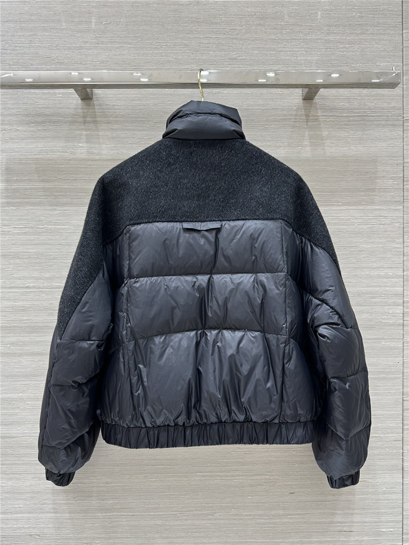 L0r0 P1ana short goose down jacket