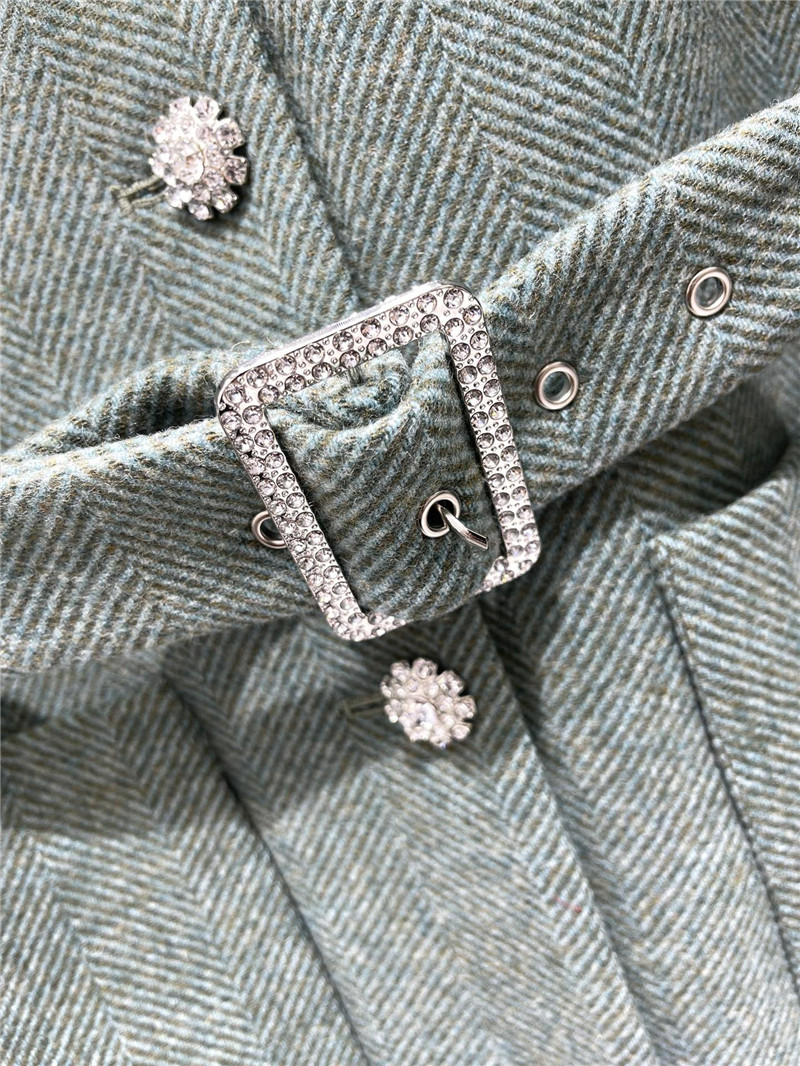 Y51 herringbone coat