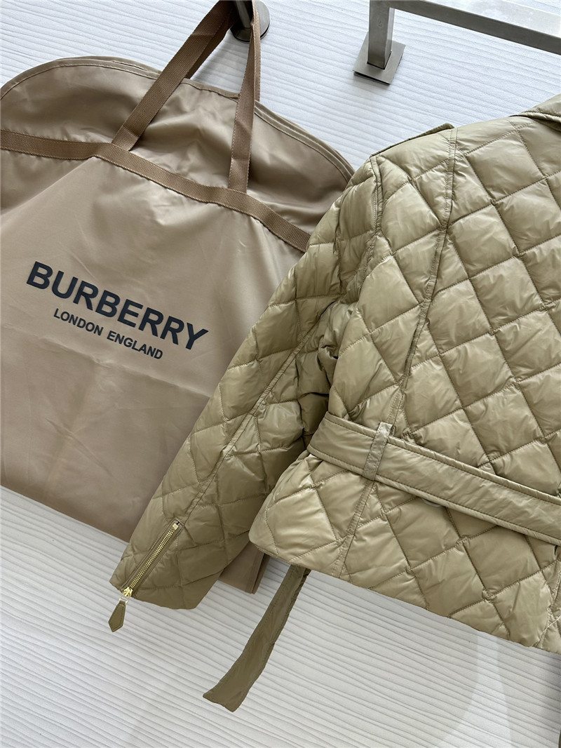 Bv*b*rry down jacket