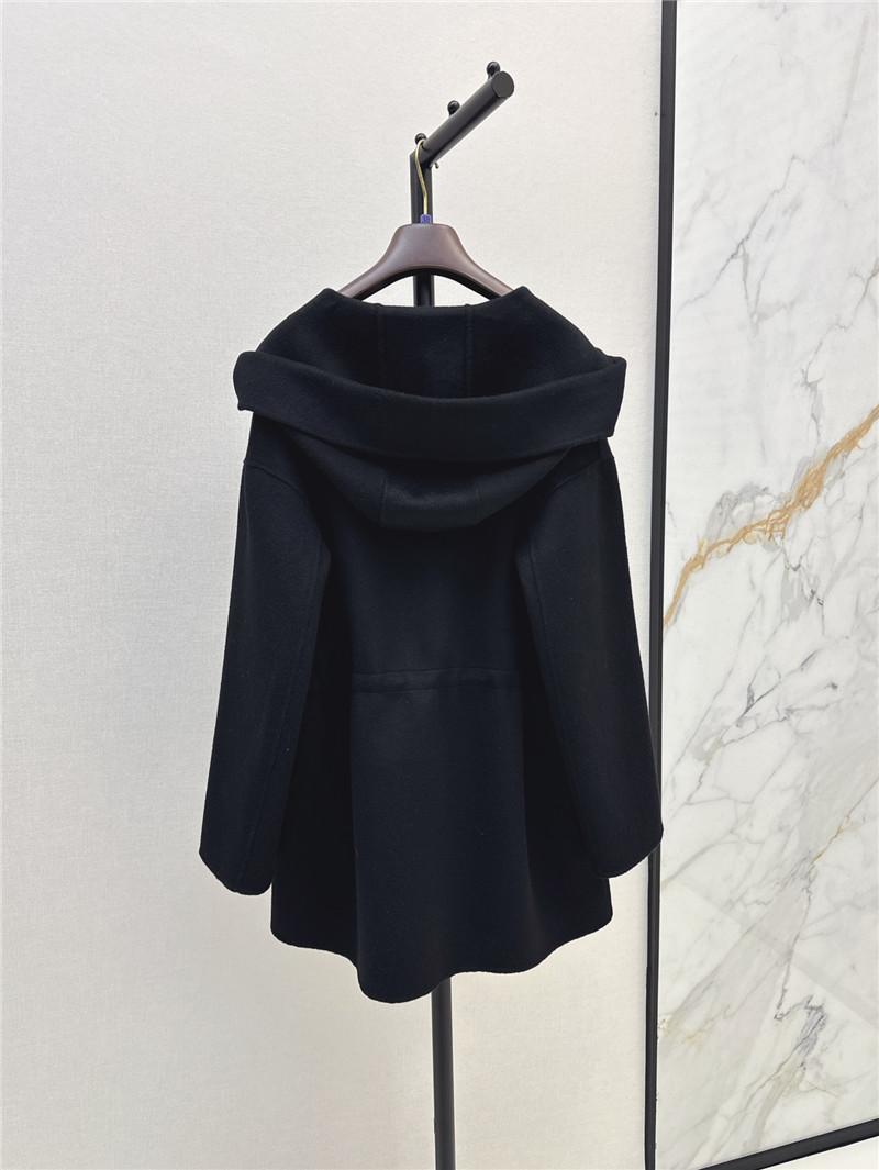 L0r0 P1ana wool tweed coat