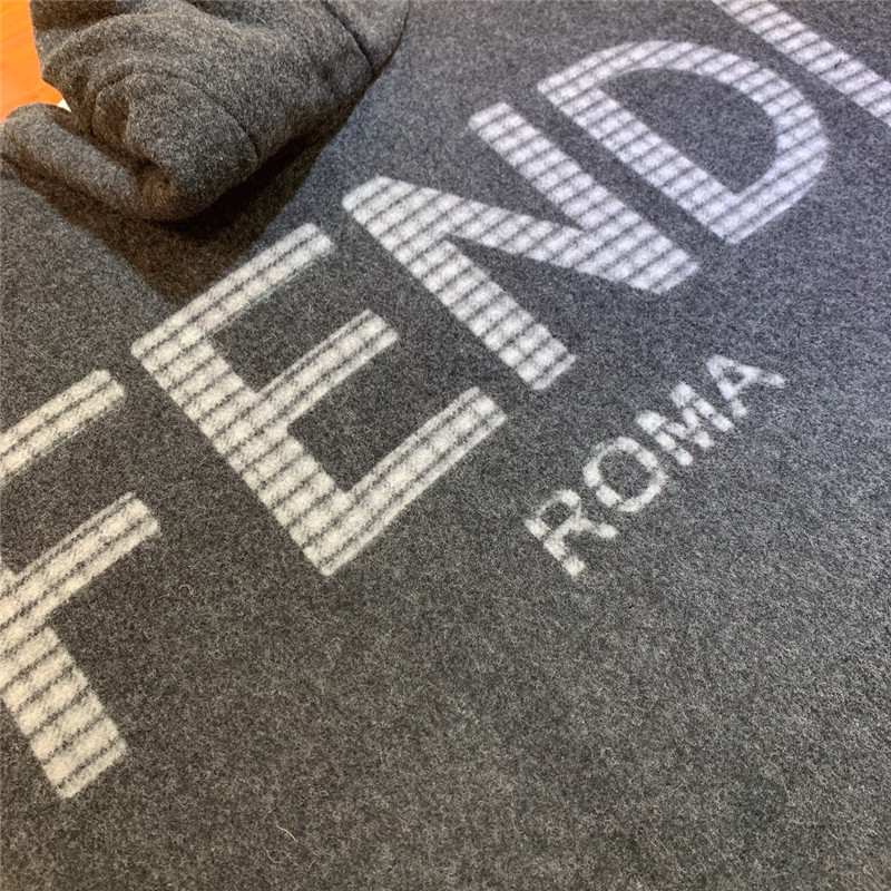 F**di roman check cape