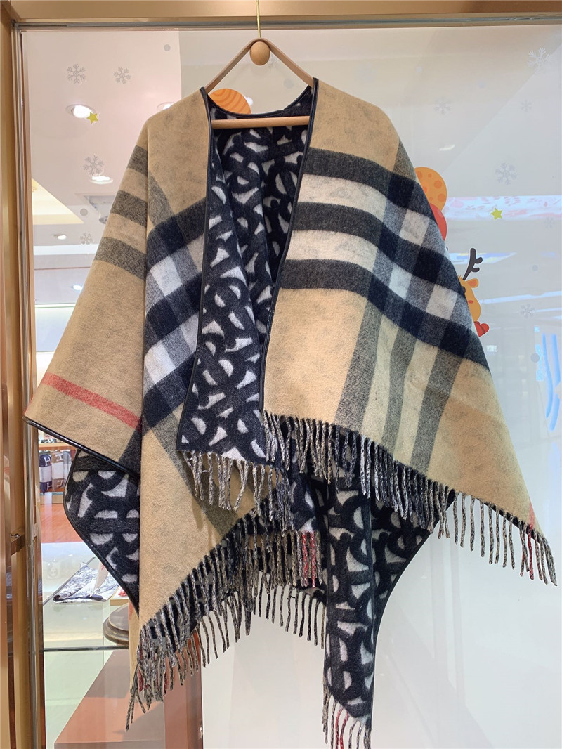 Bv*b*rry jacquard cape