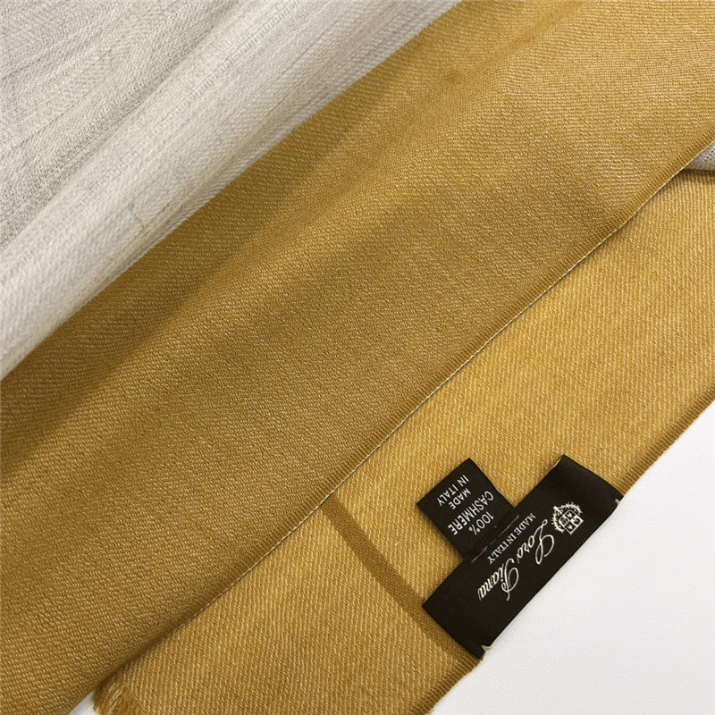 L0r0 P1ana ring velvet scarf