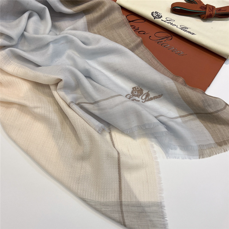 L0r0 P1ana ring velvet scarf