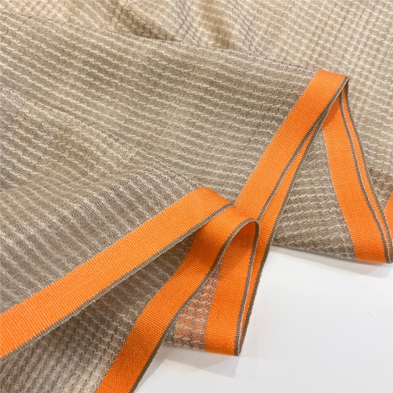 L0r0 P1ana ring velvet scarf