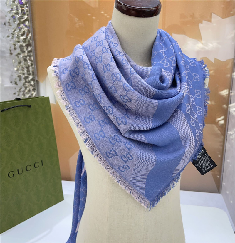 Gvc*1 letter jacquard two-tone shawl