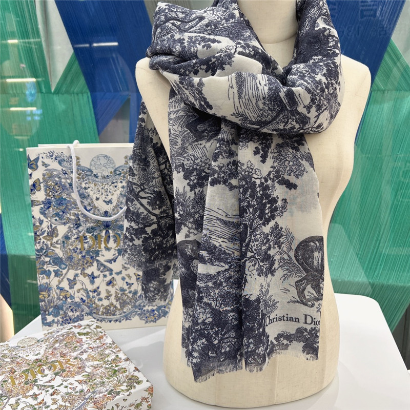 D10r jouy printed shawl