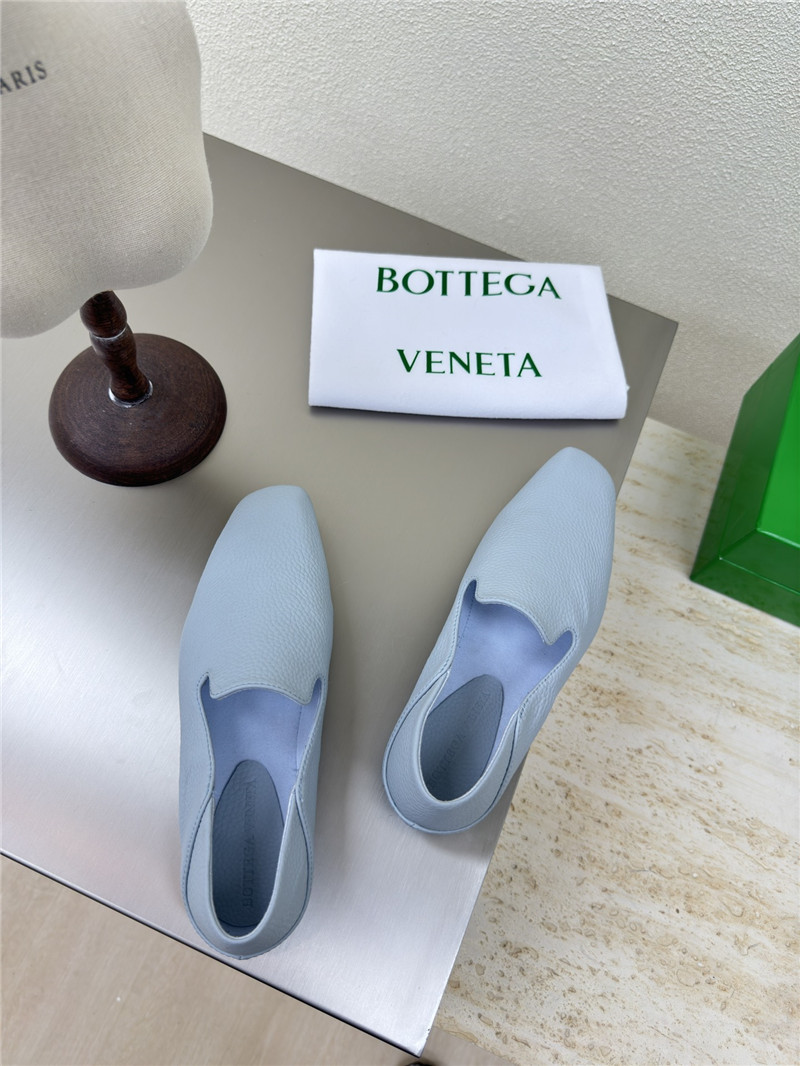 b0tt*ga Ven*ta blue silky leather adamo slippers