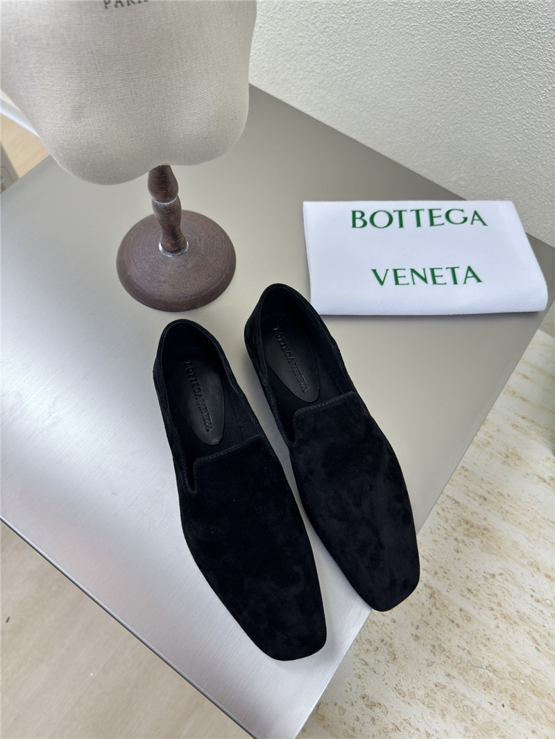 b0tt*ga Ven*ta black suede adamo slippers