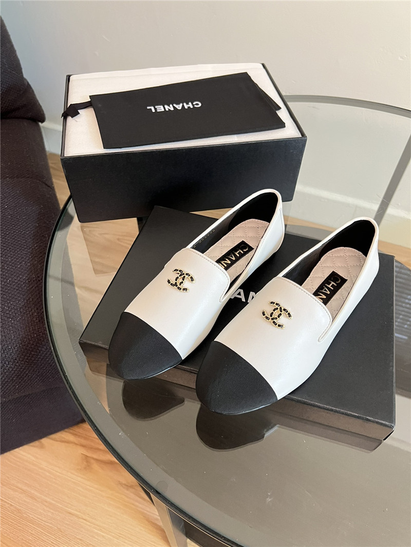 Ch**el cap-toe white/black satin moccasin loafers